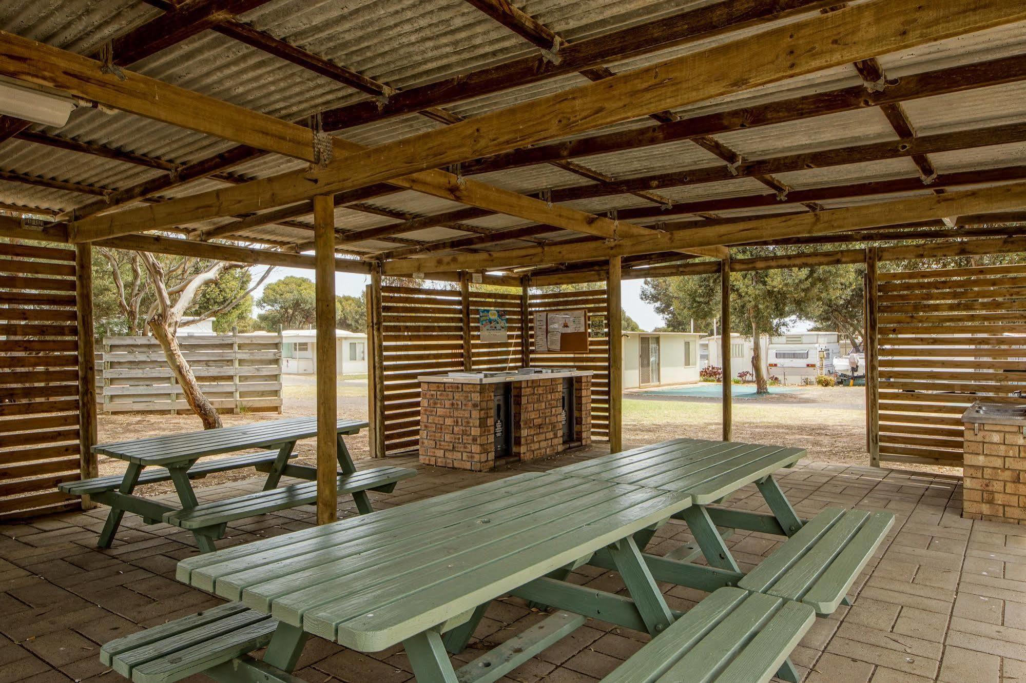 Big4 Port Hughes Holiday Park Exteriör bild